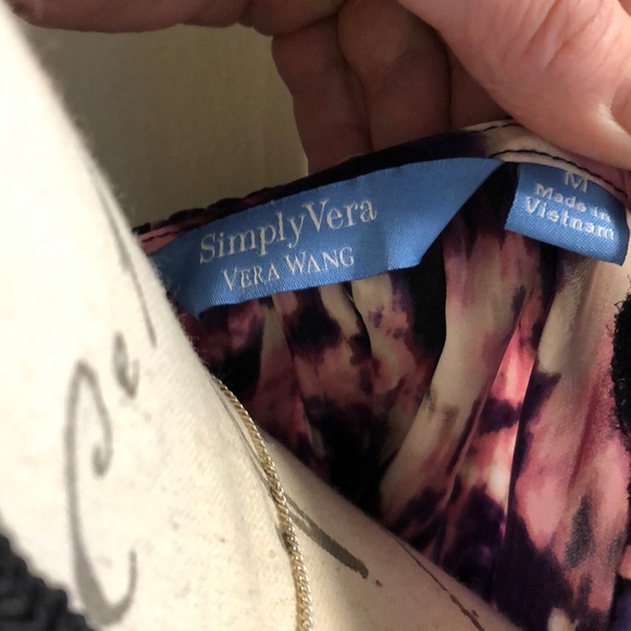 Vera Wang Top - Picture 4 of 4